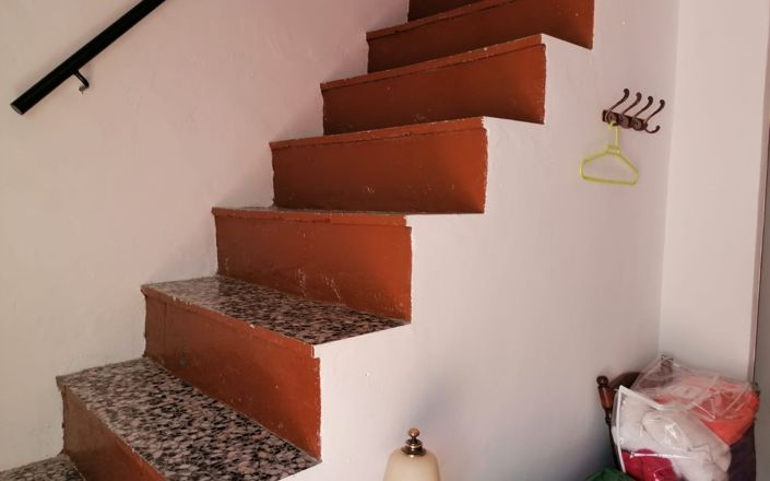 Image No.19-4 Bed House for sale