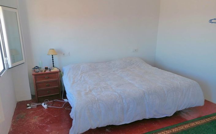 Image No.21-4 Bed House for sale