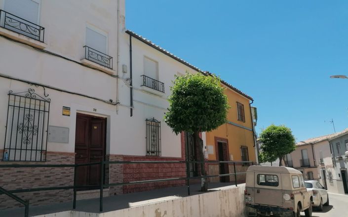 Image No.23-4 Bed House for sale