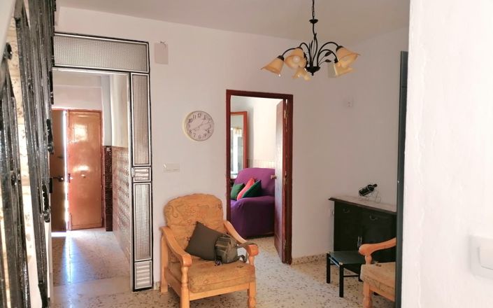 Image No.4-4 Bed House for sale