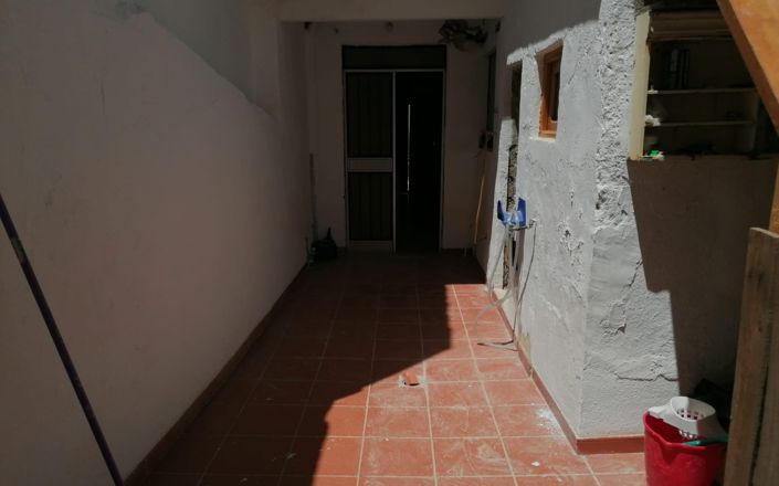 Image No.8-4 Bed House for sale