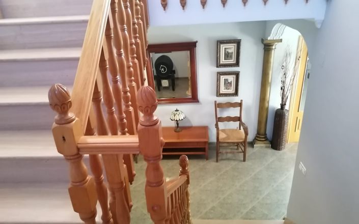 Image No.28-5 Bed House for sale