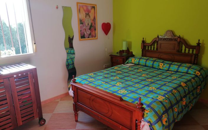 Image No.40-5 Bed House for sale