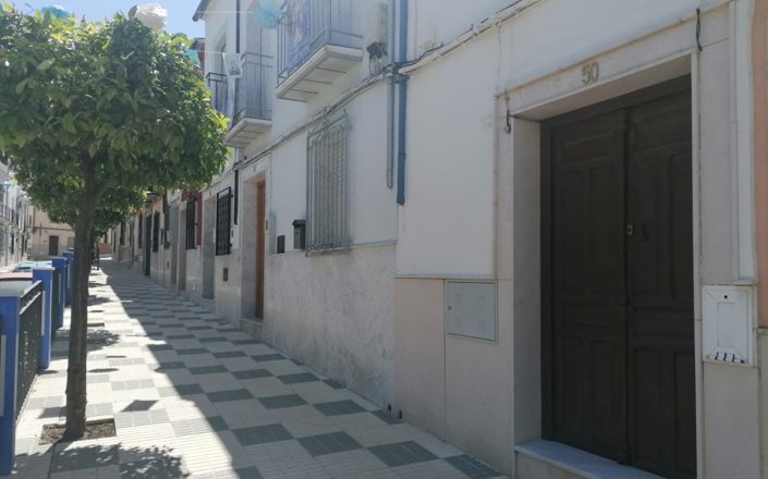 Image No.2-2 Bed House for sale