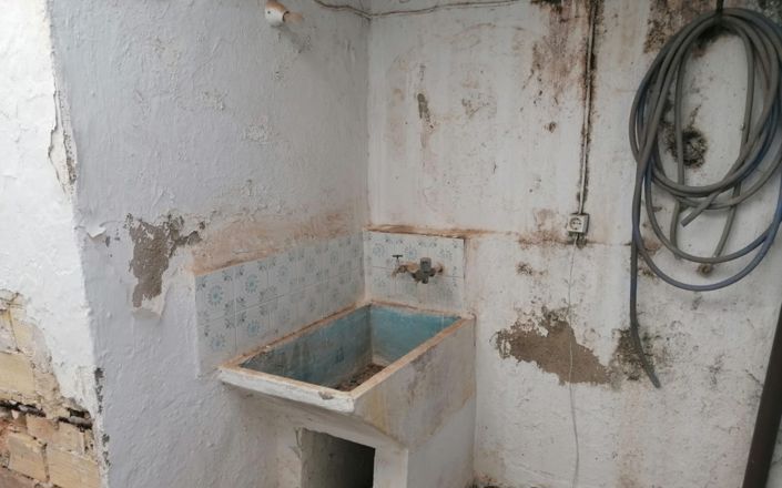 Image No.7-2 Bed House for sale