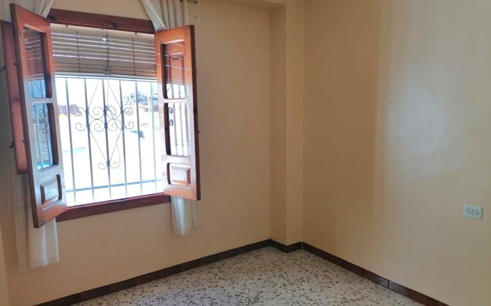 Image No.23-3 Bed House for sale