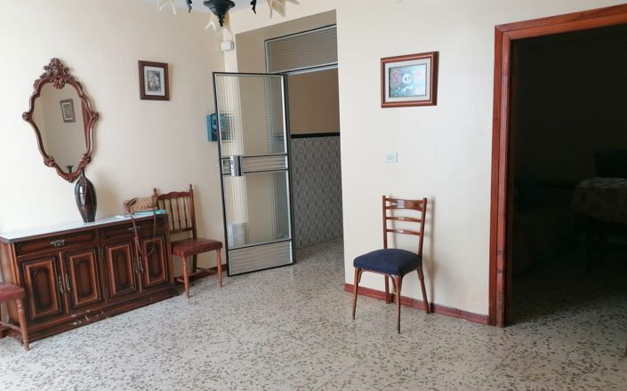 Image No.9-3 Bed House for sale