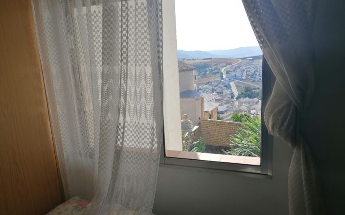 Image No.37-6 Bed House for sale