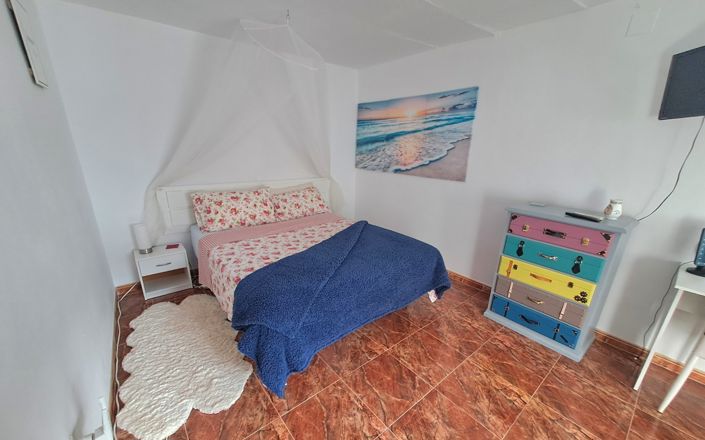 Image No.20-3 Bed House for sale