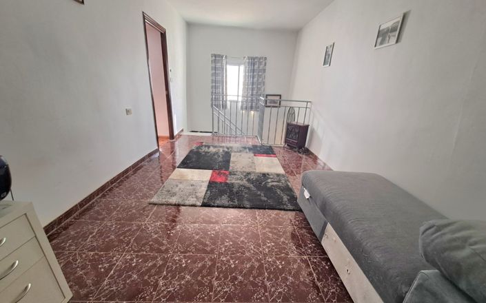 Image No.22-3 Bed House for sale