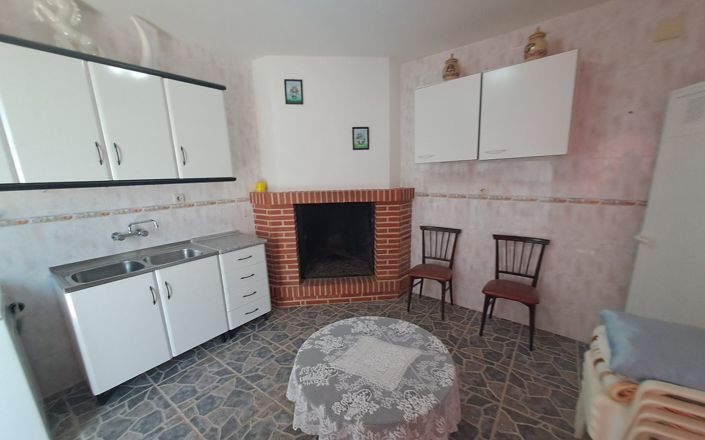 Image No.21-4 Bed House for sale