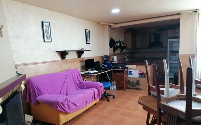 Image No.12-4 Bed House for sale