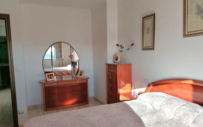 Image No.23-4 Bed House for sale