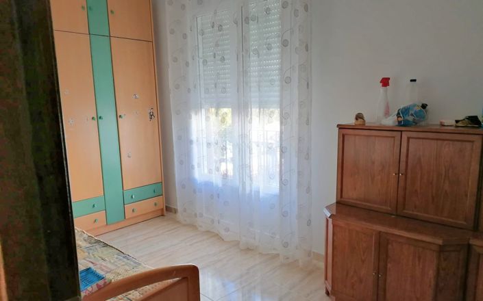 Image No.28-4 Bed House for sale