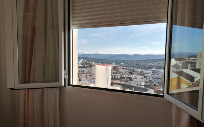 Image No.30-4 Bed House for sale