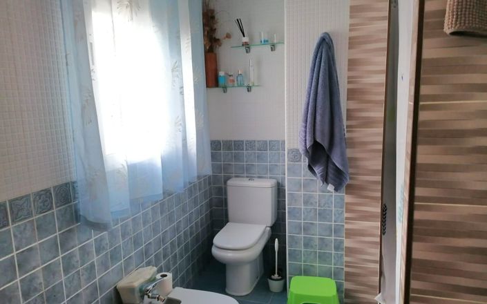 Image No.33-4 Bed House for sale