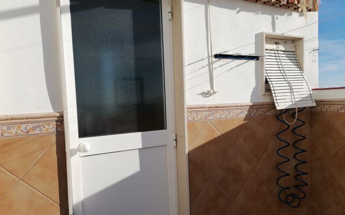 Image No.5-4 Bed House for sale