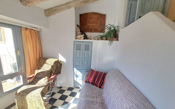 Image No.32-3 Bed House for sale