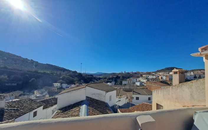 Image No.41-3 Bed House for sale