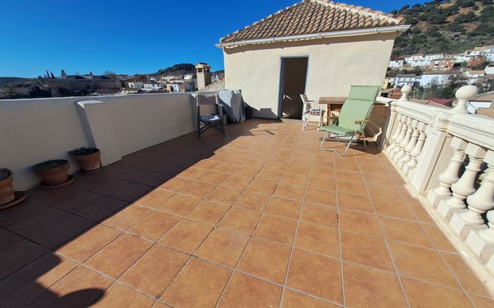 Image No.44-3 Bed House for sale