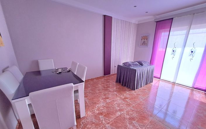 Image No.20-4 Bed House for sale