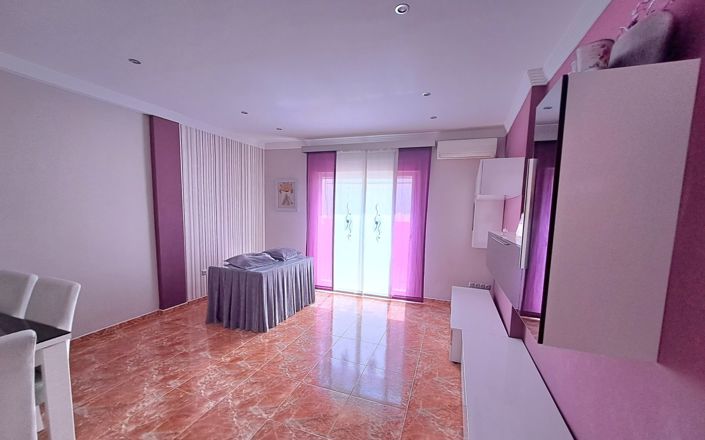 Image No.23-4 Bed House for sale