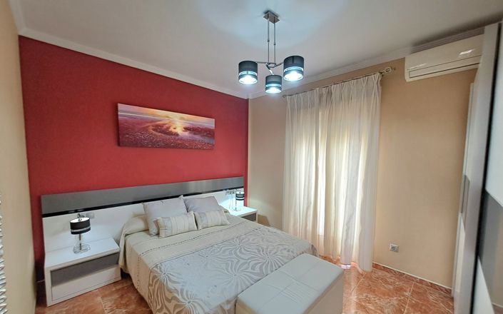 Image No.29-4 Bed House for sale