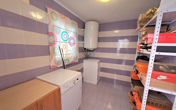 Image No.41-4 Bed House for sale