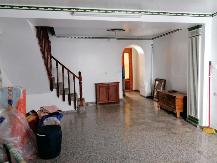 Image No.5-6 Bed House for sale