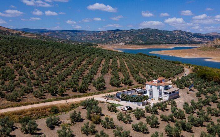 Image No.6-Maison de 6 chambres à vendre à Iznájar