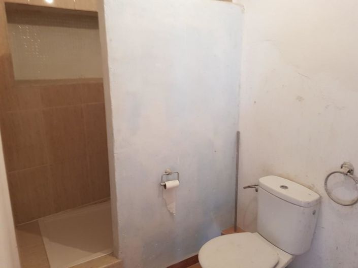 Image No.18-3 Bed House for sale