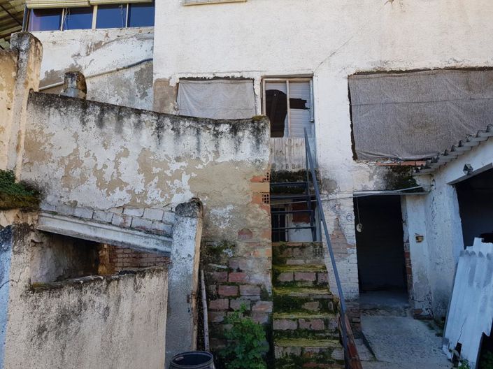 Image No.18-7 Bed House for sale