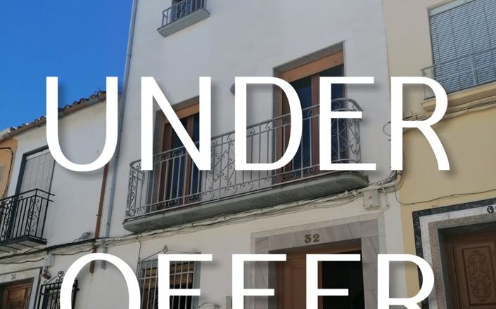 Image No.1-5 Bed House for sale