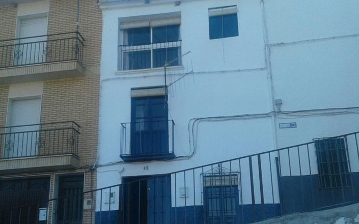Image No.1-3 Bed House for sale