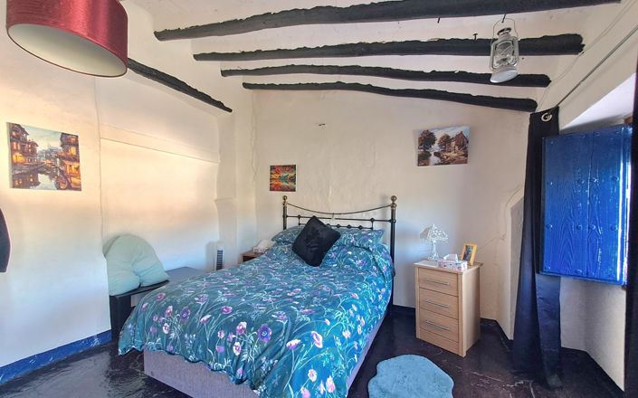 Image No.26-3 Bed House for sale