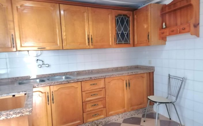 Image No.8-5 Bed House for sale