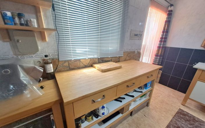 Image No.12-4 Bed House for sale