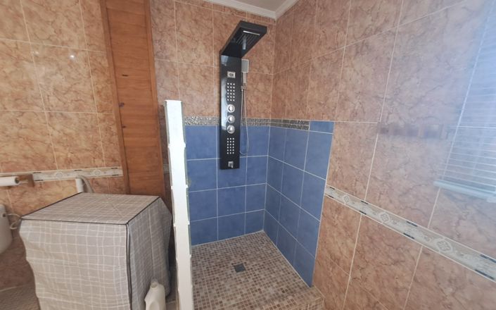 Image No.20-4 Bed House for sale