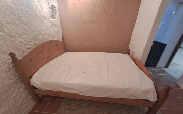 Image No.24-4 Bed House for sale