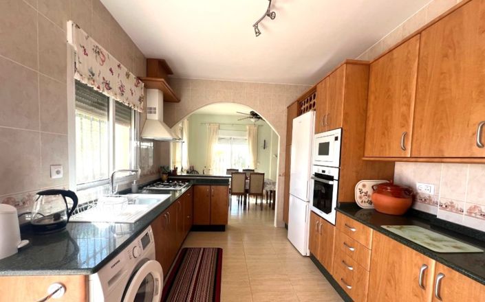 Image No.3-3 Bed House for sale