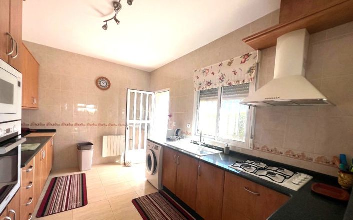 Image No.4-3 Bed House for sale