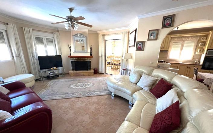 Image No.13-5 Bed House for sale