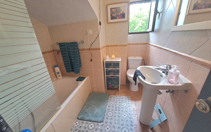 Image No.26-3 Bed House for sale