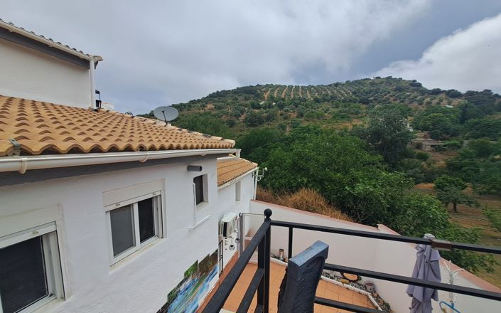 Image No.47-3 Bed House for sale