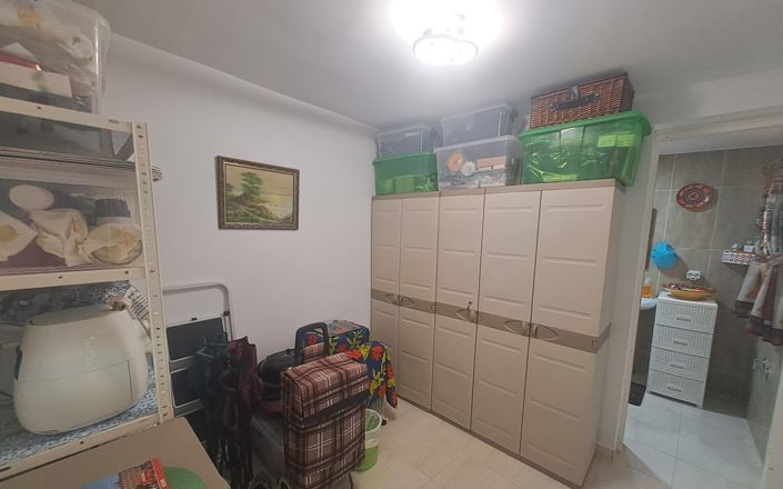 Image No.9-2 Bed House for sale