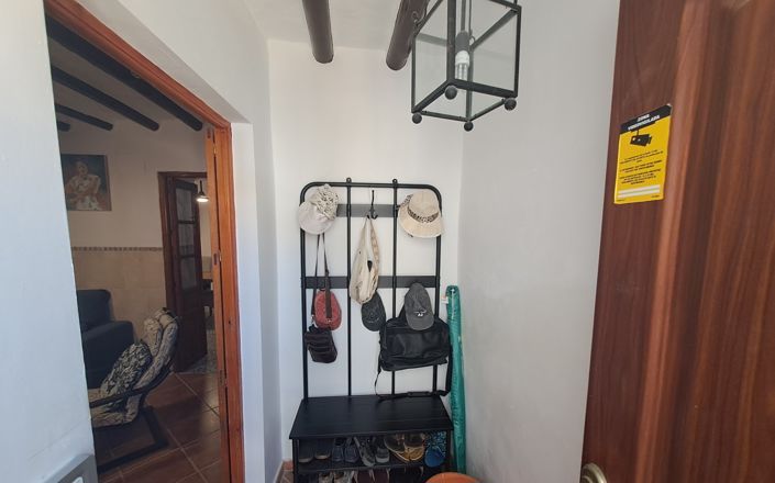 Image No.2-3 Bed House for sale