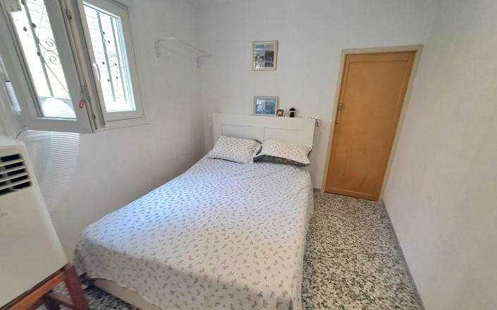 Image No.28-3 Bed House for sale