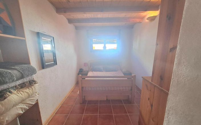 Image No.27-4 Bed House for sale