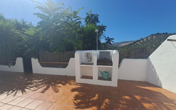 Image No.34-4 Bed House for sale