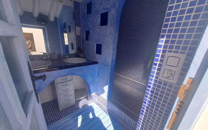 Image No.41-4 Bed House for sale